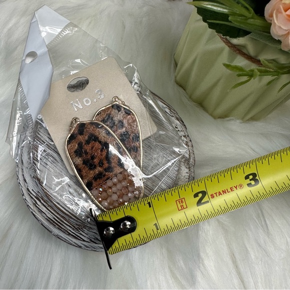 104 Faux Leather Animal Print Beaded Drop Earrings - Picture 5 of 6